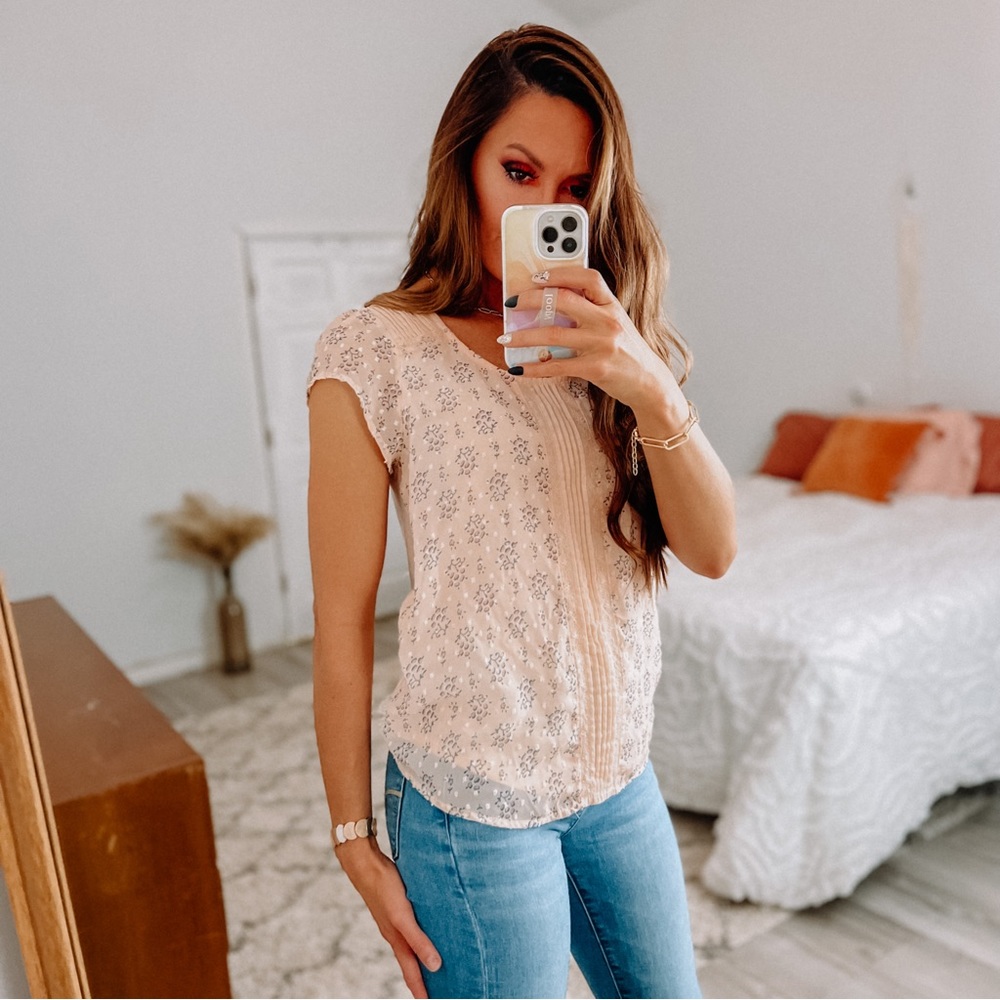 LC Lauren Conrad blush pink floral top • Size large
